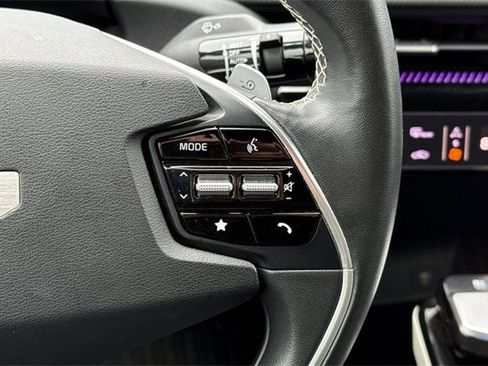 Certified 2023 Kia EV6 GT-Line image 32