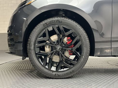 Certified 2024 Land Rover Range Rover Velar Dynamic SE image 2