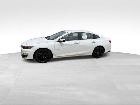 Used 2024 Chevrolet Malibu LT w/ Midnight Edition FWD image 6