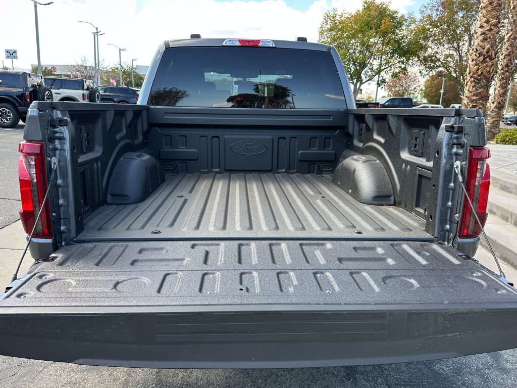 New 2026 Ford F150 XLT w/ XLT Black Appearance Package RWD image 20