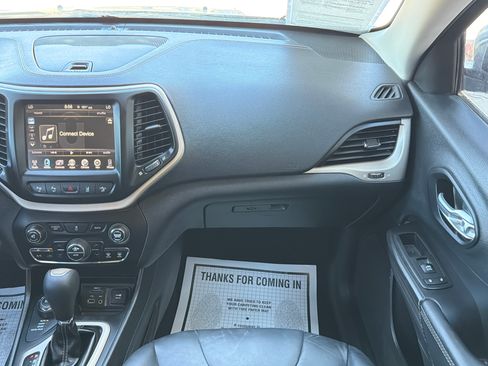 Used 2014 Jeep Cherokee Limited w/ Technology Group AWD/4WD image 12