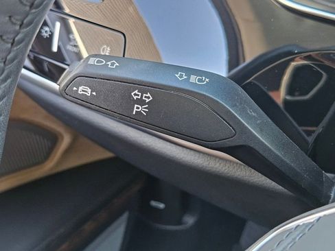 Used 2021 Audi A8 L 4.0T image 12