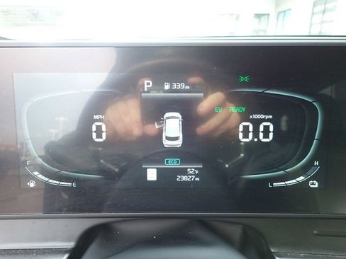 Certified 2023 Kia Sportage EX image 25