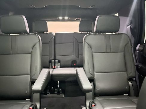 Used 2021 Chevrolet Tahoe RST w/ Luxury Package AWD/4WD image 12