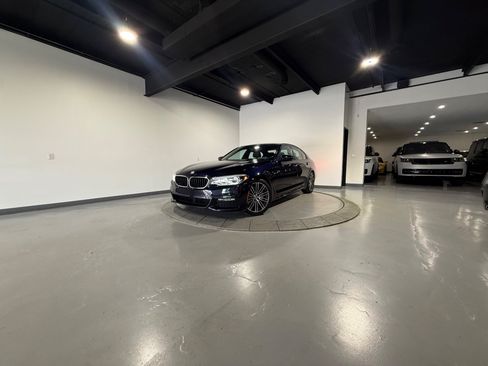 Used 2017 BMW 540i xDrive AWD/4WD image 4