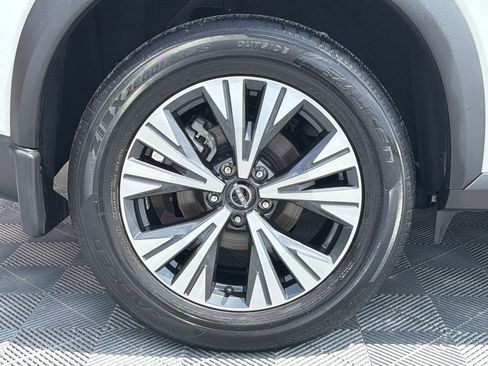 Used 2023 Nissan Rogue SV FWD image 19