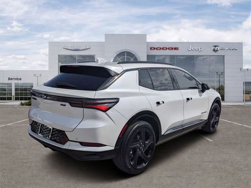 Used 2025 Chevrolet Equinox EV RS image 4