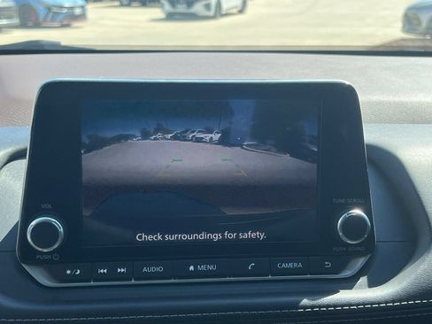 Used 2023 Nissan Rogue S FWD image 25