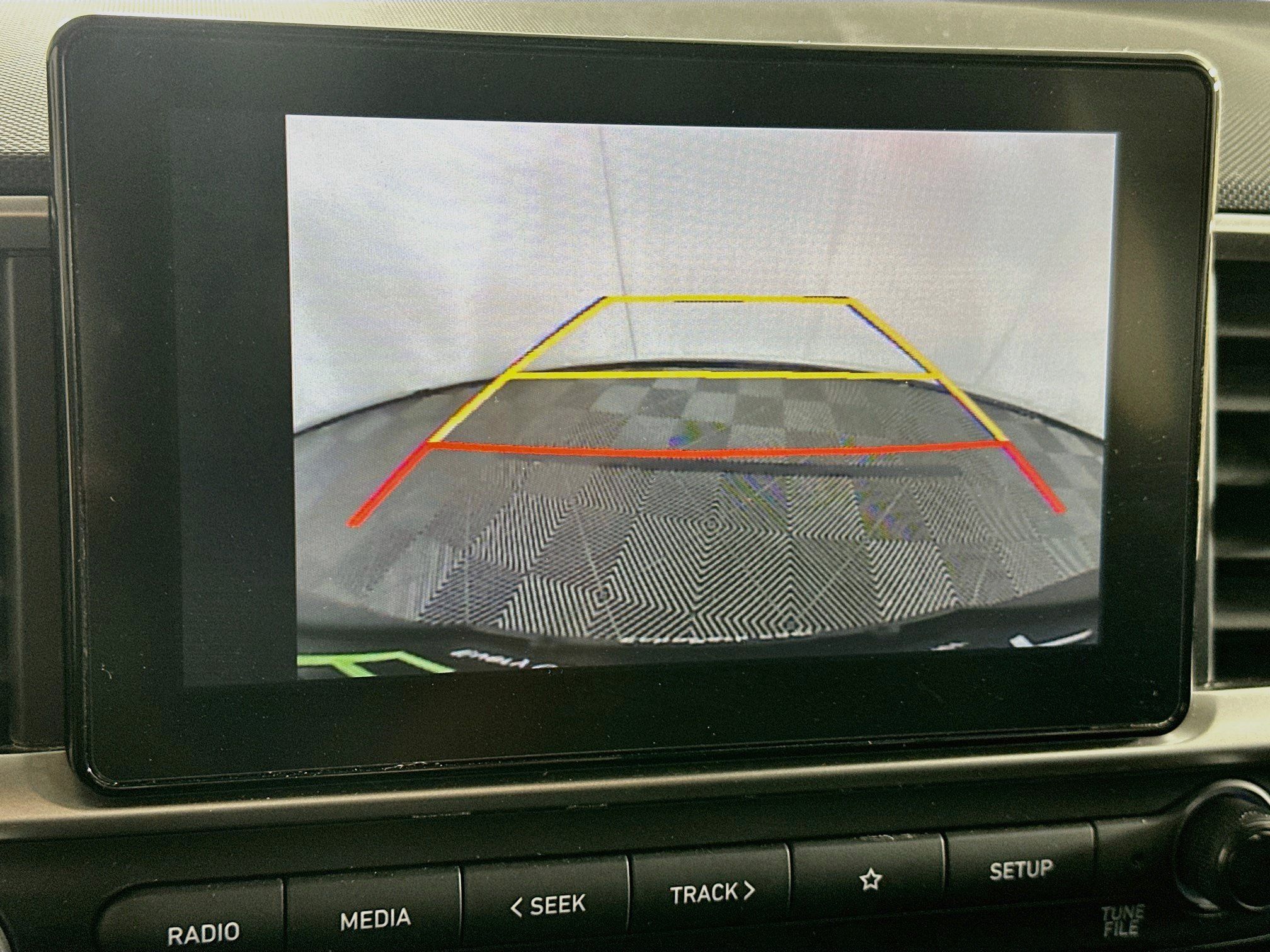 Used 2025 Hyundai Venue SEL FWD image 21