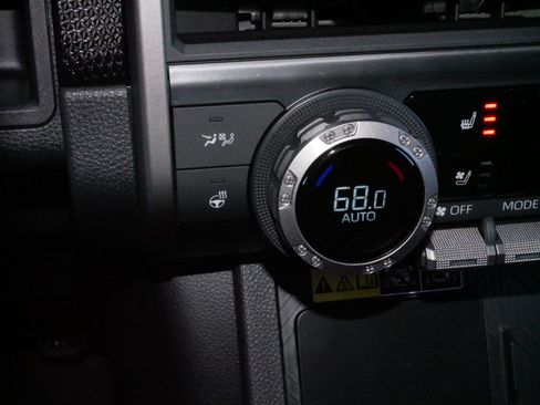 Certified 2025 Toyota 4Runner Limited image 28