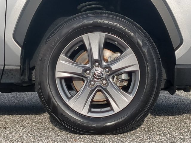 Certified 2024 Toyota RAV4 LE AWD/4WD image 11