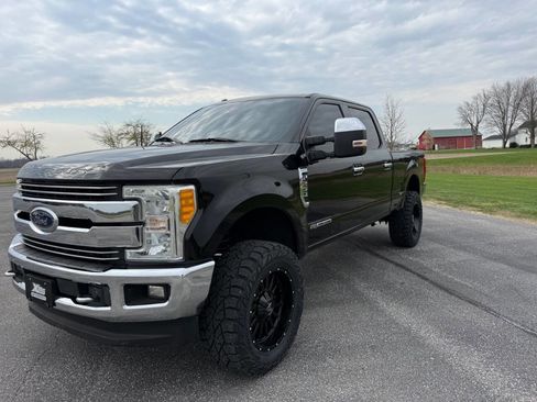 Used 2017 Ford F250 Lariat w/ Lariat Ultimate Package image 1