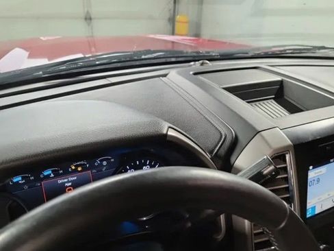 Used 2017 Ford F250 Lariat w/ Chrome Package image 3