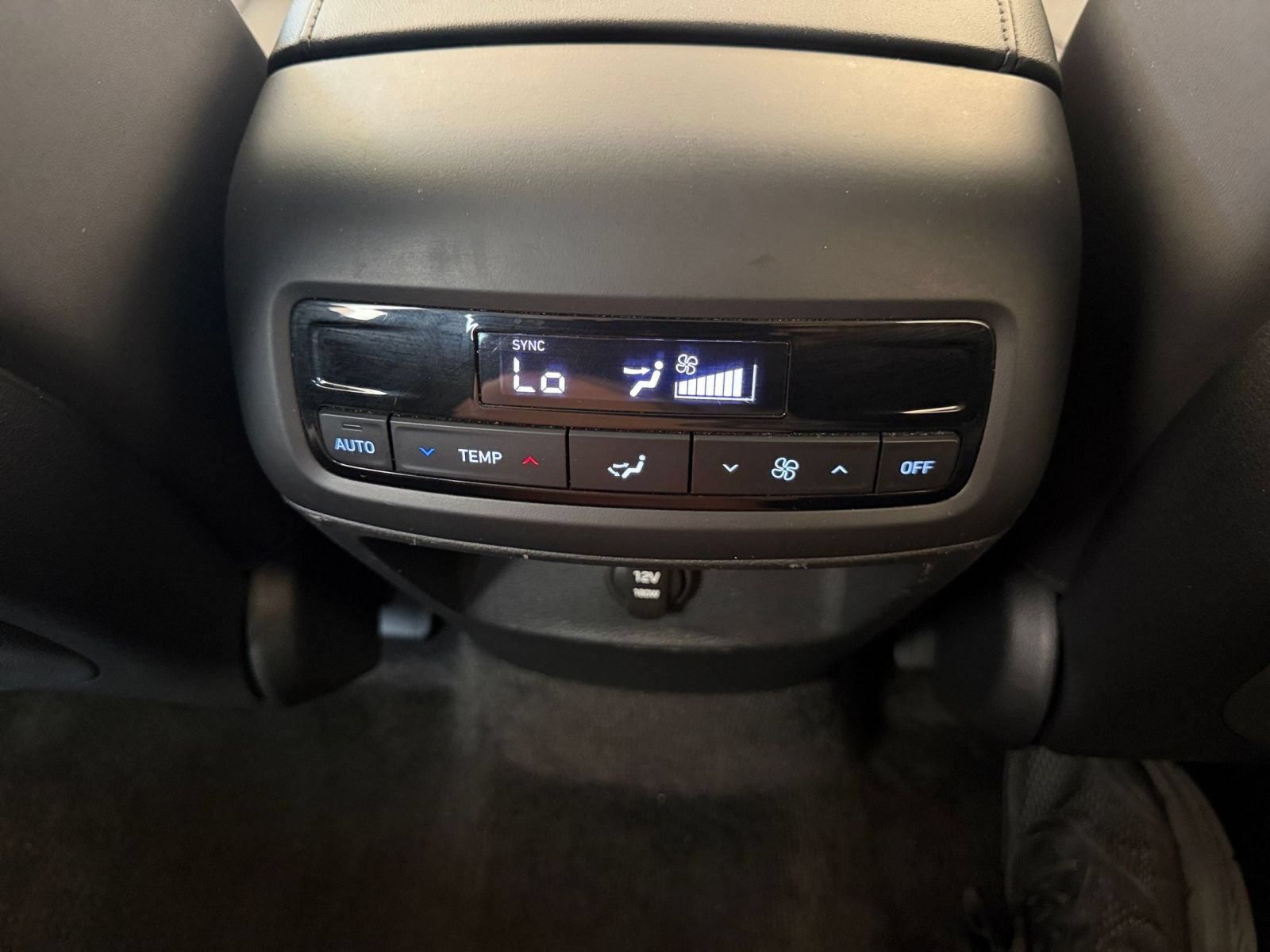 Used 2025 Hyundai Palisade SEL FWD image 21