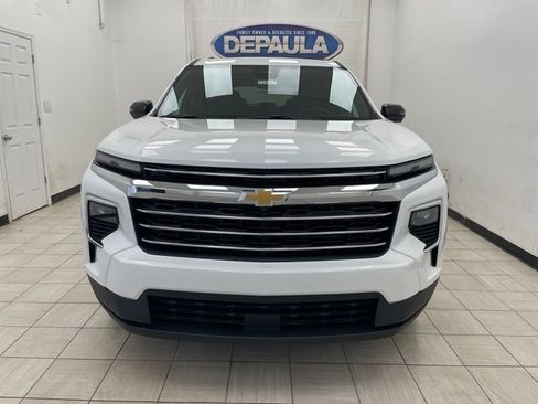 New 2026 Chevrolet Traverse LT w/ Driver Confidence Package AWD/4WD image 17