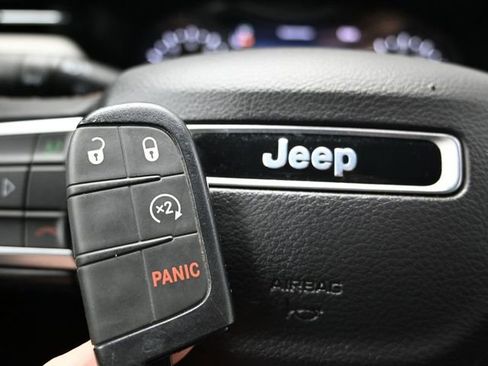 Certified 2022 Jeep Compass Limited image 45