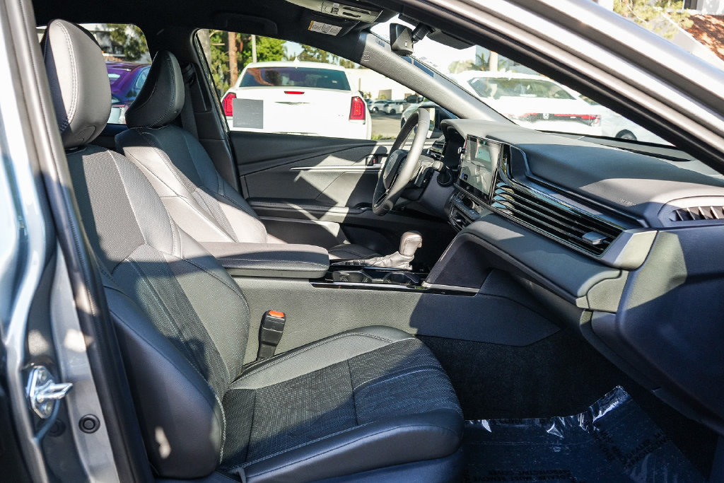 Used 2026 Toyota Camry XSE FWD image 15