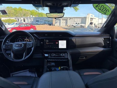 Used 2024 GMC Sierra 1500 AT4 w/ Technology Package image 43