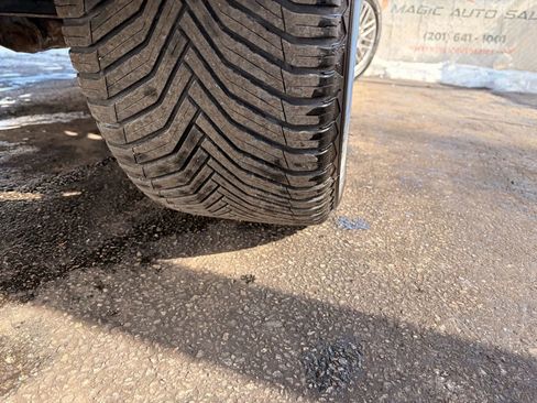 Used 2015 Porsche Cayenne S image 41