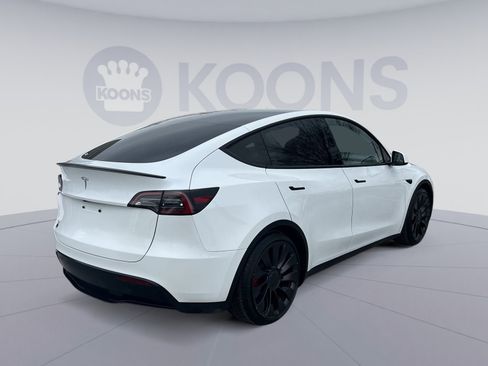 Used 2023 Tesla Model Y Performance image 7