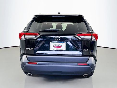 Certified 2025 Toyota RAV4 XLE FWD image 6