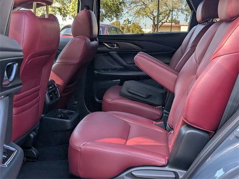 Certified 2022 MAZDA CX-9 Carbon Edition image 23