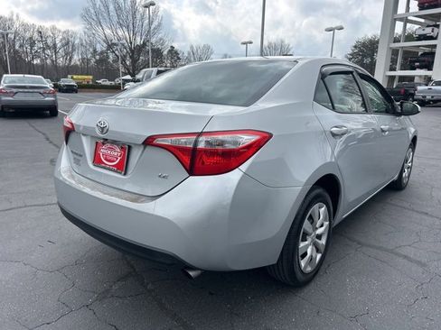 Used 2015 Toyota Corolla LE image 5