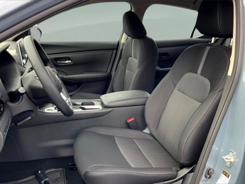 New 2025 Nissan Sentra SV image 10