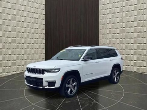 Used 2021 Jeep Grand Cherokee L Limited AWD/4WD image 10