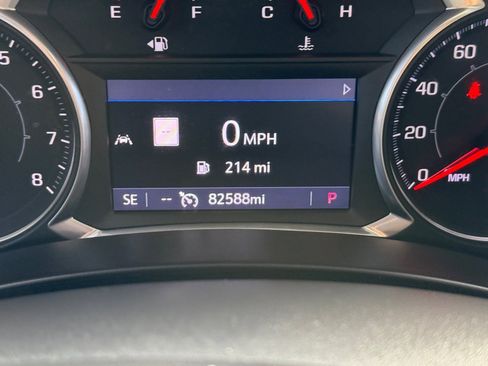 Used 2021 GMC Terrain SLE w/ Driver Convenience Package image 28