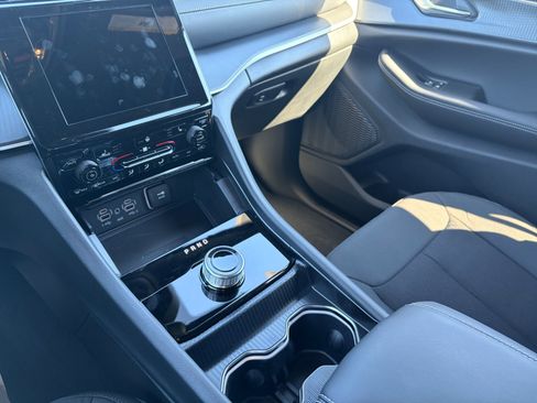 New 2026 Jeep Grand Cherokee Laredo X AWD/4WD image 31