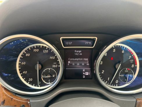 Used 2012 Mercedes-Benz ML 350 ML 350 4MATIC Sport Utility 4D image 38