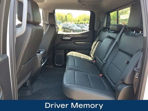 Used 2023 Chevrolet Silverado 1500 LTZ AWD/4WD image 21