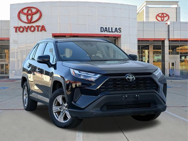 Used 2025 Toyota RAV4 XLE AWD/4WD image 1