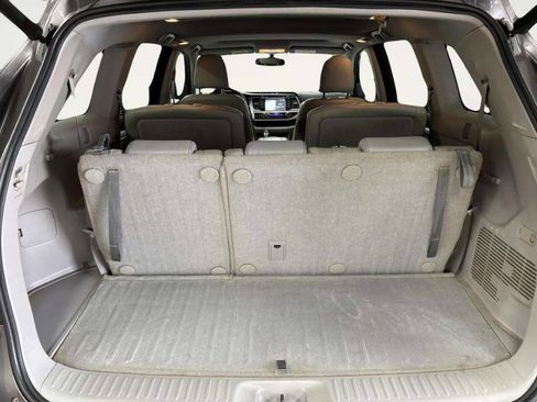 Used 2015 Toyota Highlander XLE AWD/4WD image 16