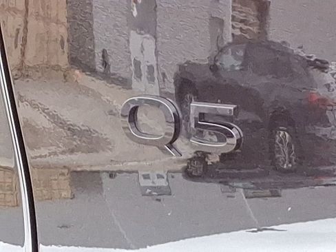 Used 2025 Audi Q5 2.0T Premium w/ Convenience Package image 32