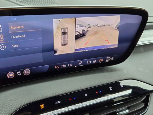 Used 2025 Buick Enclave Preferred image 19