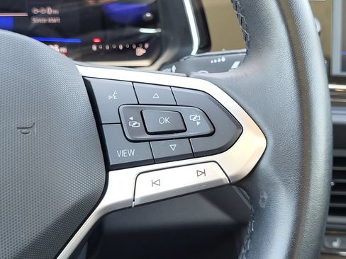 Used 2023 Volkswagen Jetta SE FWD image 19