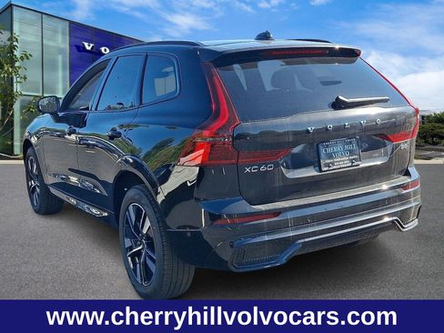 New 2026 Volvo XC60 B5 Plus w/ Climate Package image 4