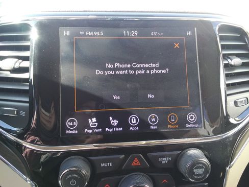 Used 2020 Jeep Grand Cherokee Overland image 27