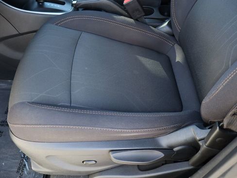 Used 2018 Chevrolet Trax LT image 19