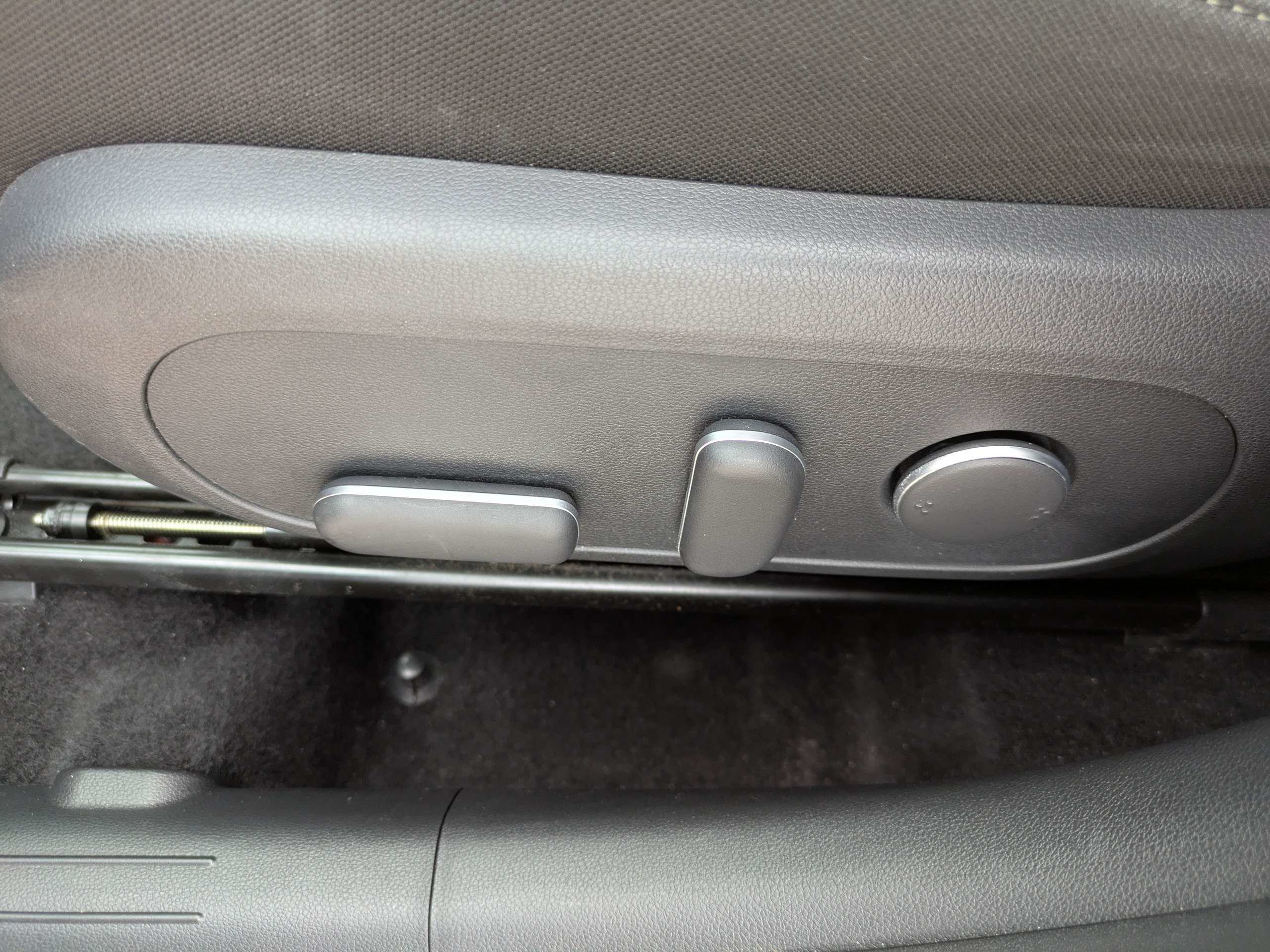 Used 2024 Hyundai Kona SEL FWD image 18