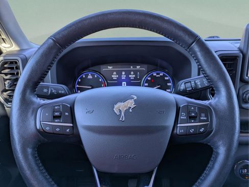 Used 2021 Ford Bronco Sport Outer Banks w/ Outer Banks Package (96D) image 30