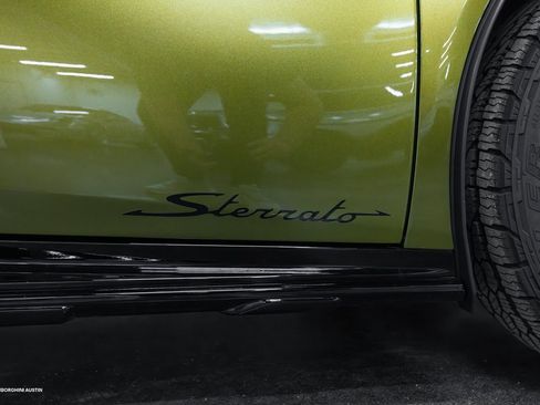 Used 2024 Lamborghini Huracan Sterrato image 17