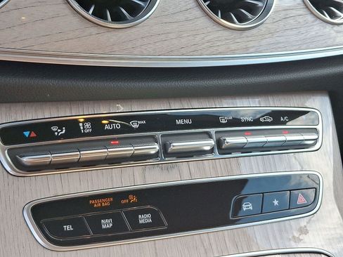 Used 2023 Mercedes-Benz E 450 4MATIC Cabriolet image 15