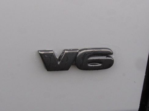 Used 2021 Toyota Tacoma SR5 image 12