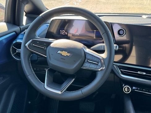 New 2026 Chevrolet Equinox EV LT image 7