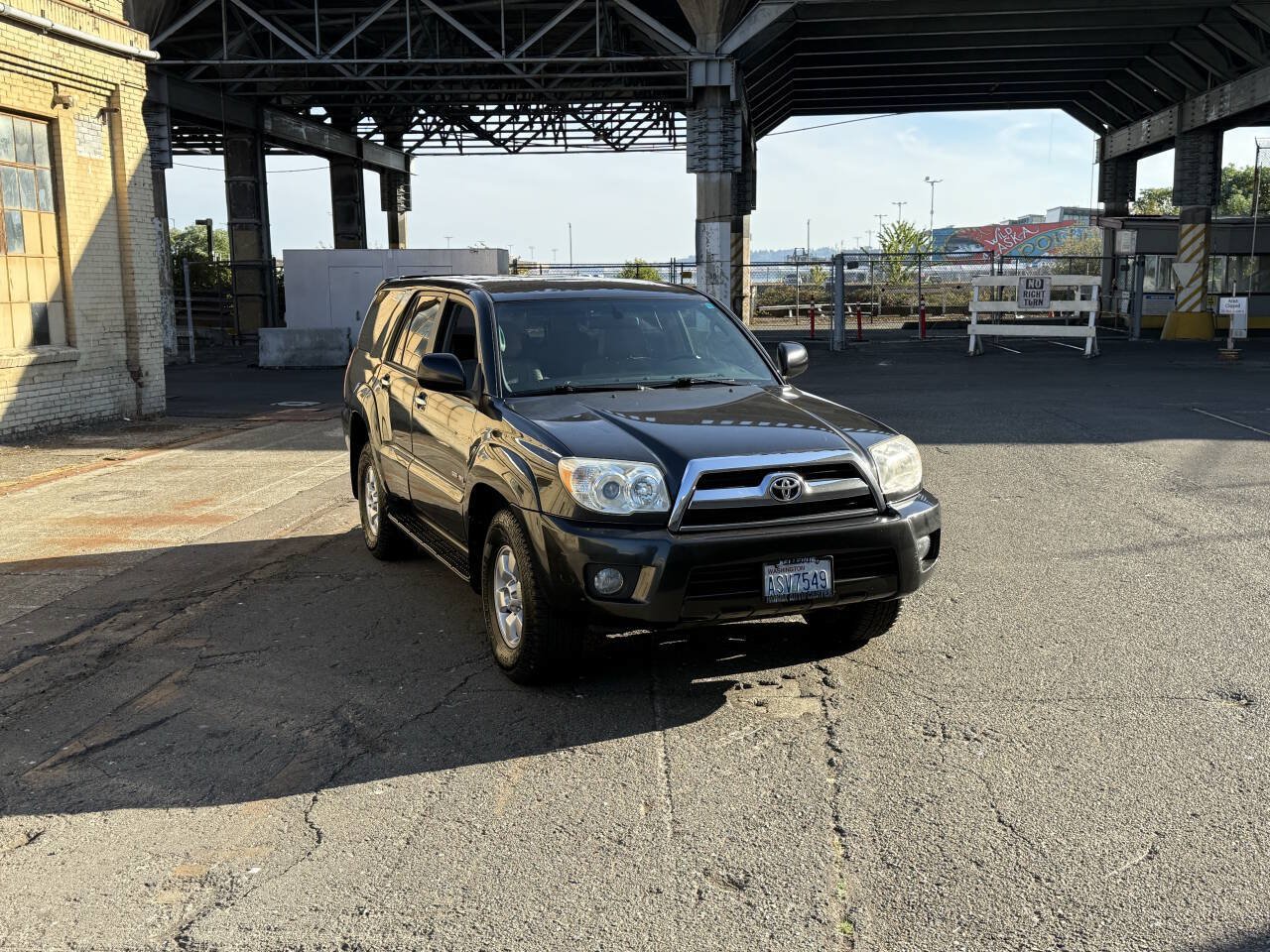 Used 2007 Toyota 4Runner SR5 AWD/4WD image 46