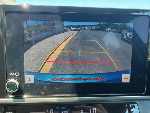 Used 2025 Toyota Camry LE FWD image 14