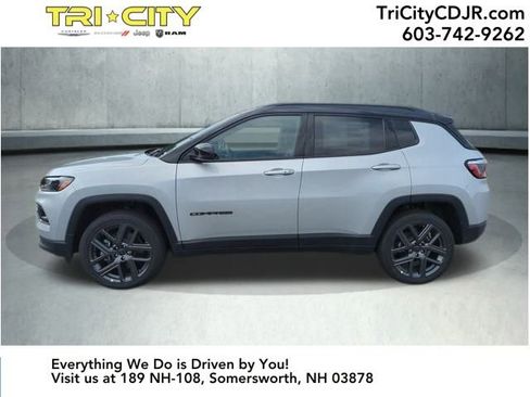 New 2025 Jeep Compass Limited w/ Sun & Sound Group image 2